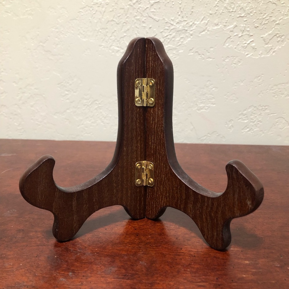 SMALL FRAME HOLDER